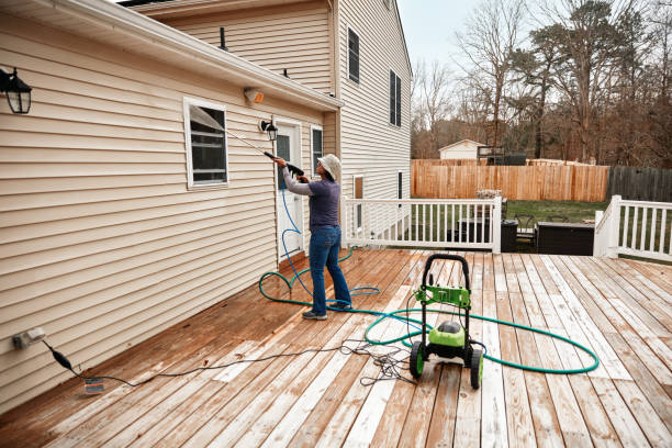 Best Roof Pressure Washing  in Eastpoint, FL